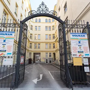 Апартаменты Margareten Long, Вена